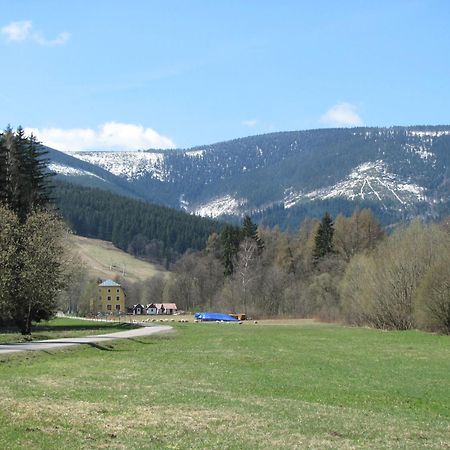 Kralicka Chata Старе-Место Экстерьер фото